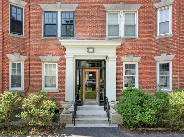 35 Pemberton St APT 4, Cambridge, MA 02140