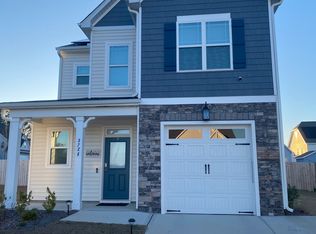 3728 Putnam Rd, Raleigh, NC 27610