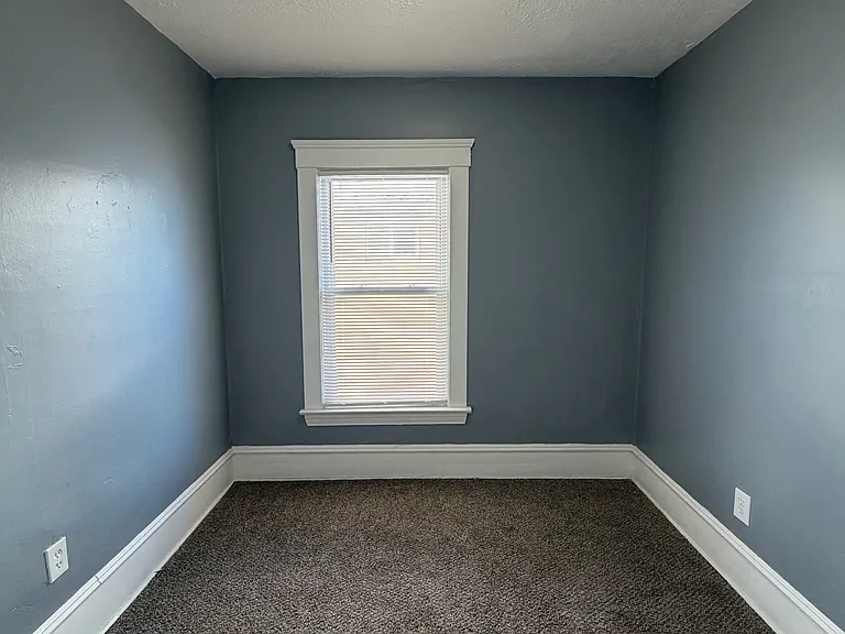 15307 Holmes Ave — Photo 17