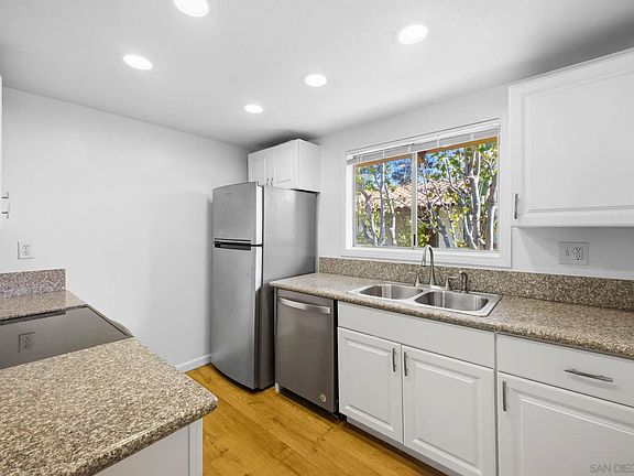 4th image of 6019 Rancho Mission Rd Unit 204