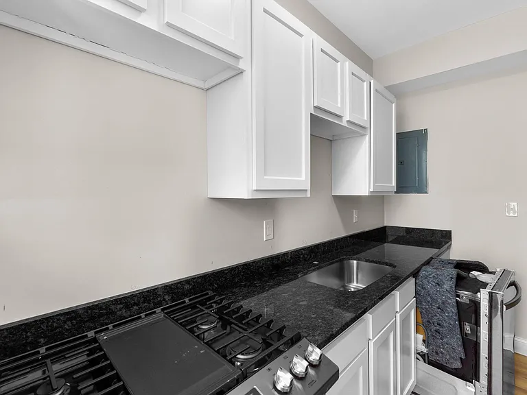 4111 Liberty Heights Ave #4 — Photo 10