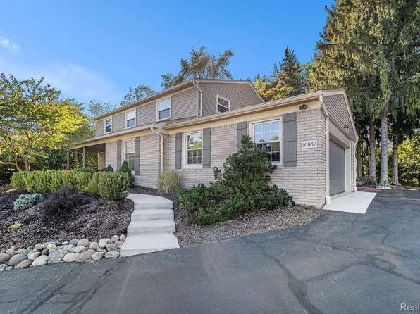 30959 Sutters Hill Ct, Farmington Hills, MI 48331
