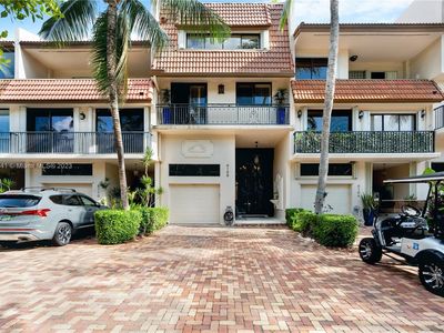 6108 Paradise Point Dr #6108, Miami, FL, 33157
