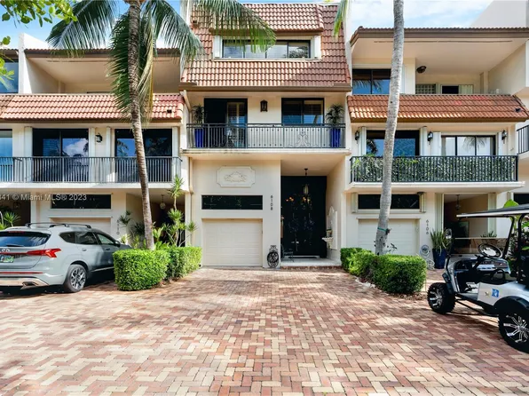 6108 Paradise Point Dr #6108, Miami, FL 33157