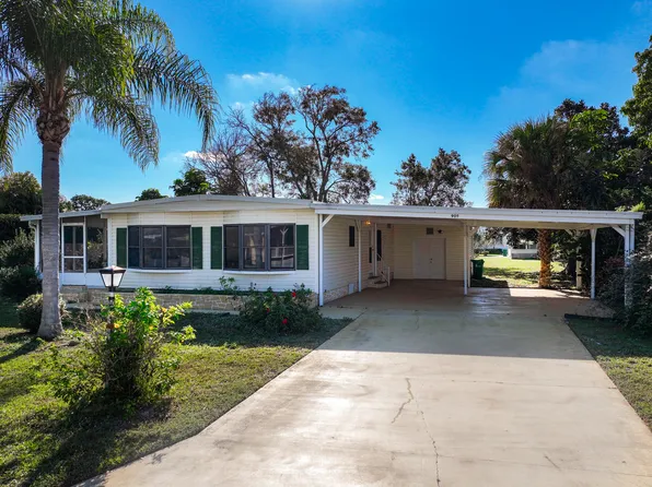 909 Sequoia St, Barefoot Bay, FL 32976