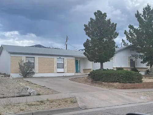 2008 Crescent Dr Photo 1