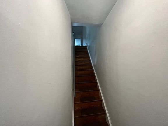 3rd image of 3525 Englewood St Floor 2