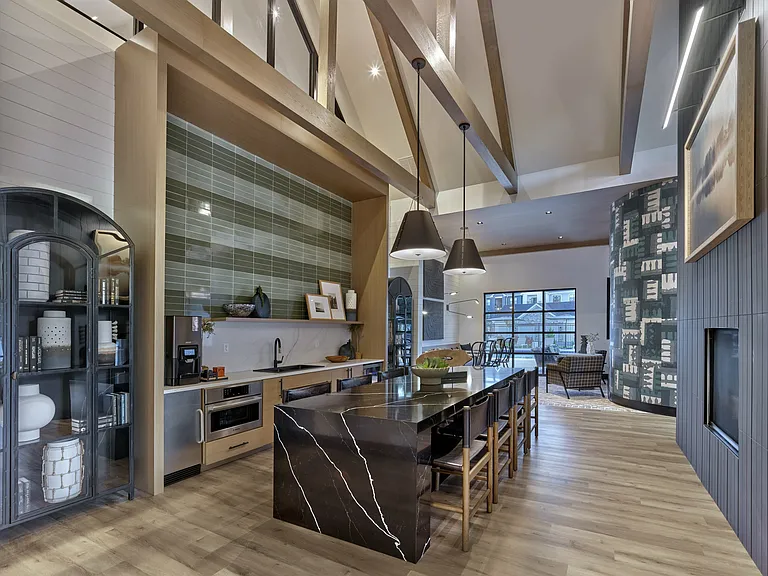 East kitchen 2