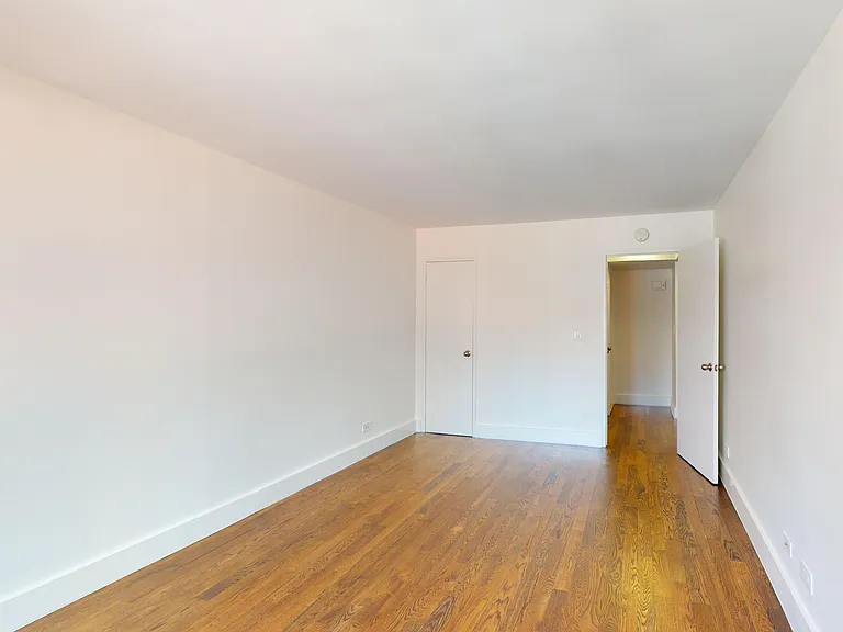 220 E 63rd St #12-D — Photo 8