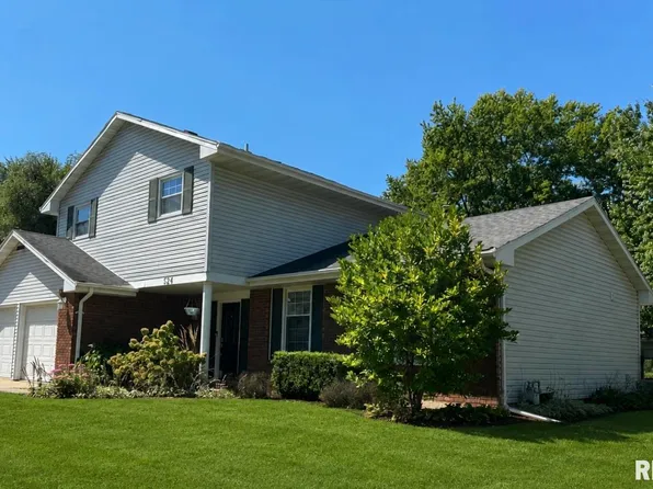 524 Meadow Dr, Macomb, IL 61455