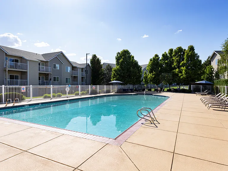 The Broadmoor Apartments — Photo 14