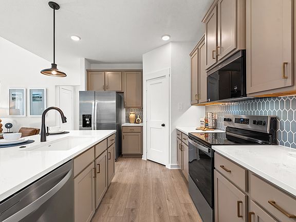 7th image of this home