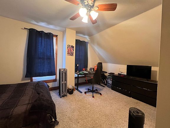 5th image of 1830 N Oakland Ave APT B