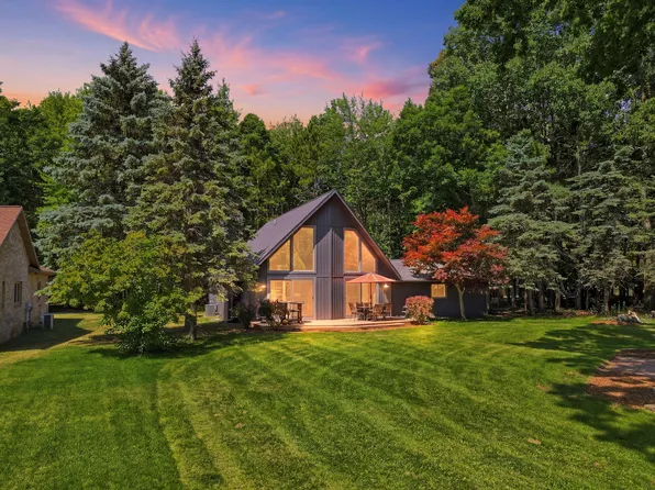 6920 Mayfair Dr, Stanwood, MI 49346