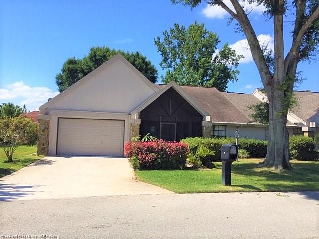 1st image of 74 Hickory Hills Cir