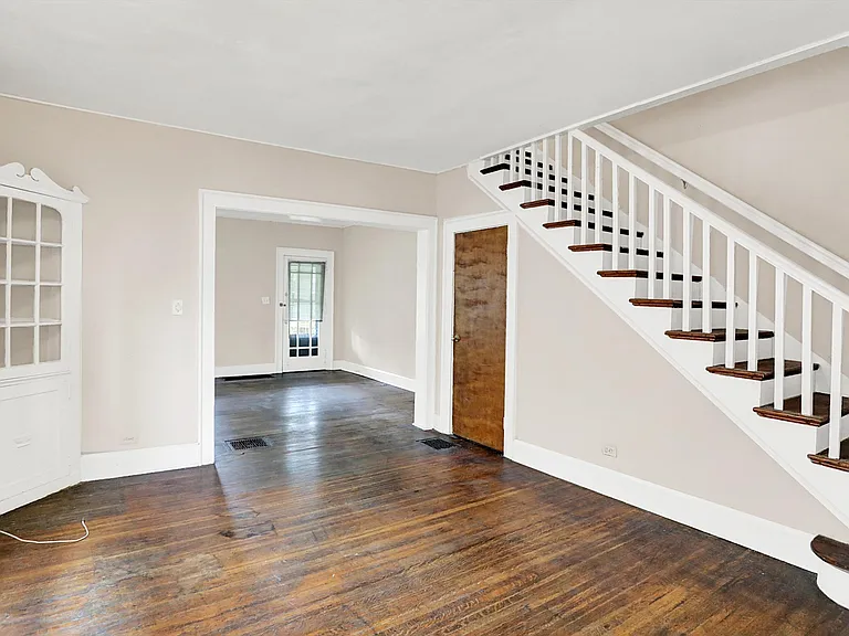 628 N Riley Ave — Photo 10