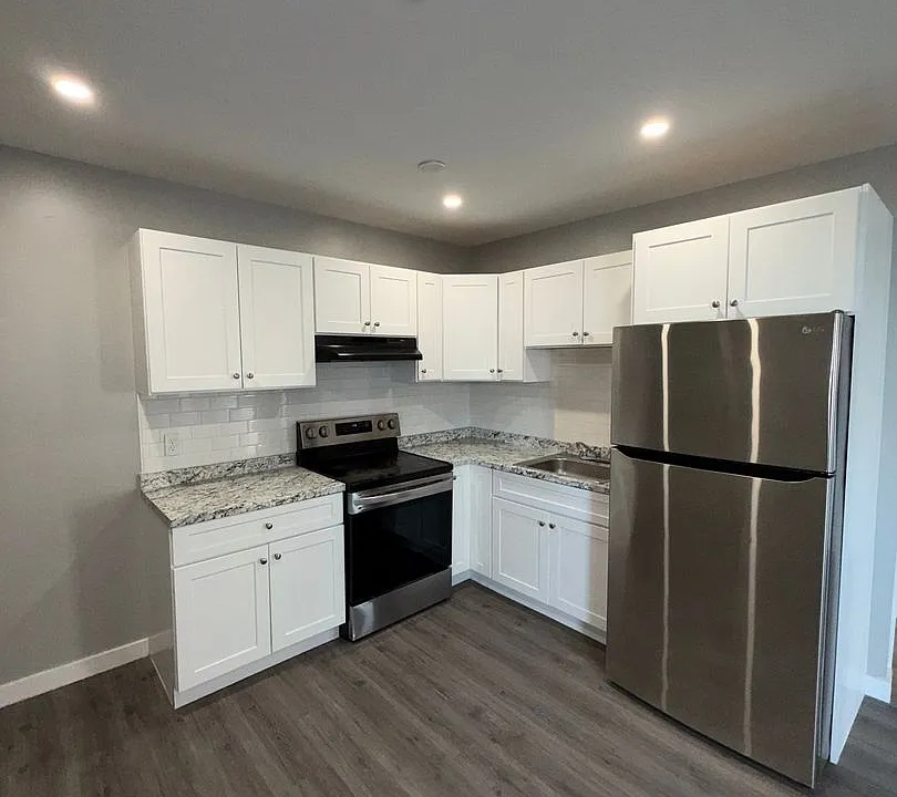 216 Central St