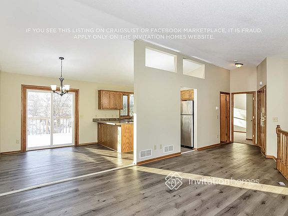 5th image of 3746 Hamlet Ave N