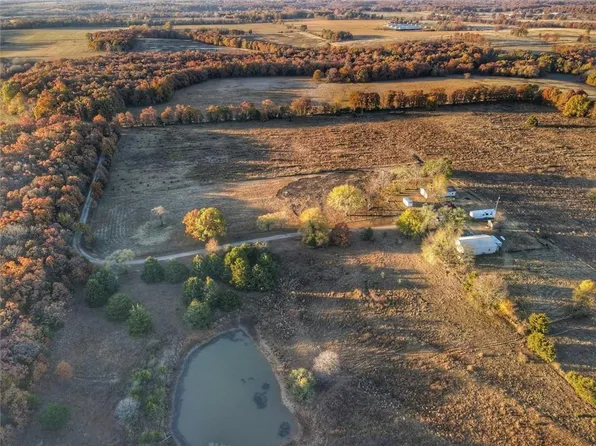 765 E 2100th Rd, Jerico Springs, MO 64756