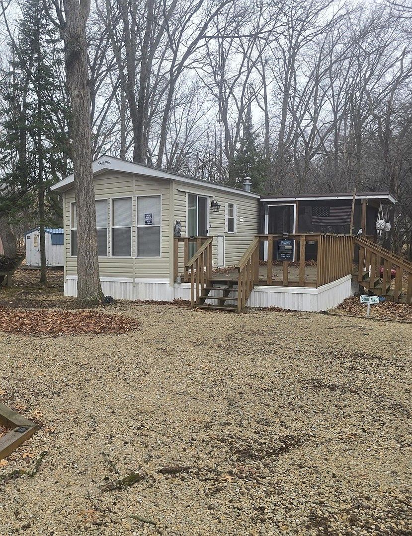 17/20 & 21 Woodhaven Dr E, Sublette, IL 61367 | Zillow
