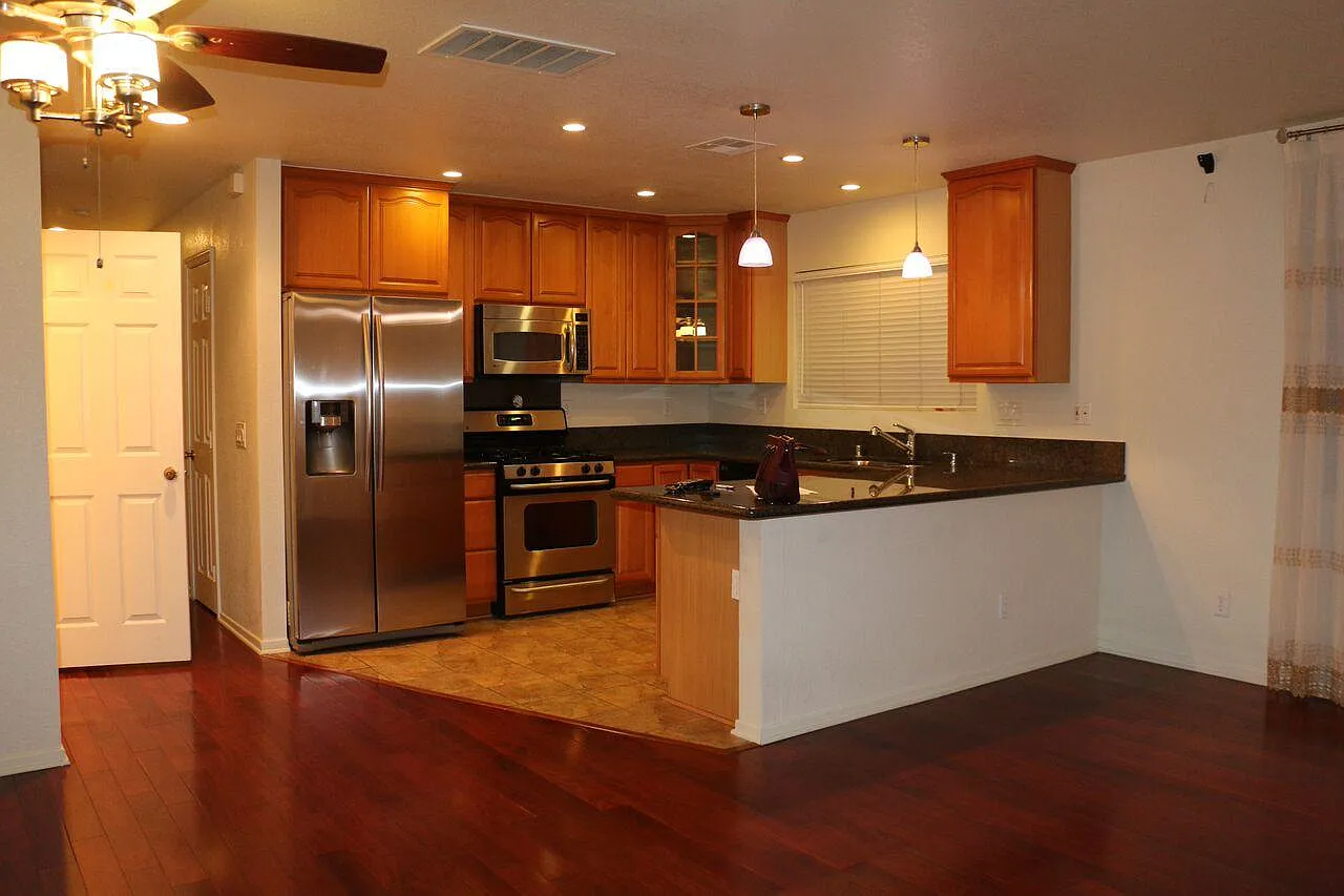 1331 Lehigh Street — Photo 3