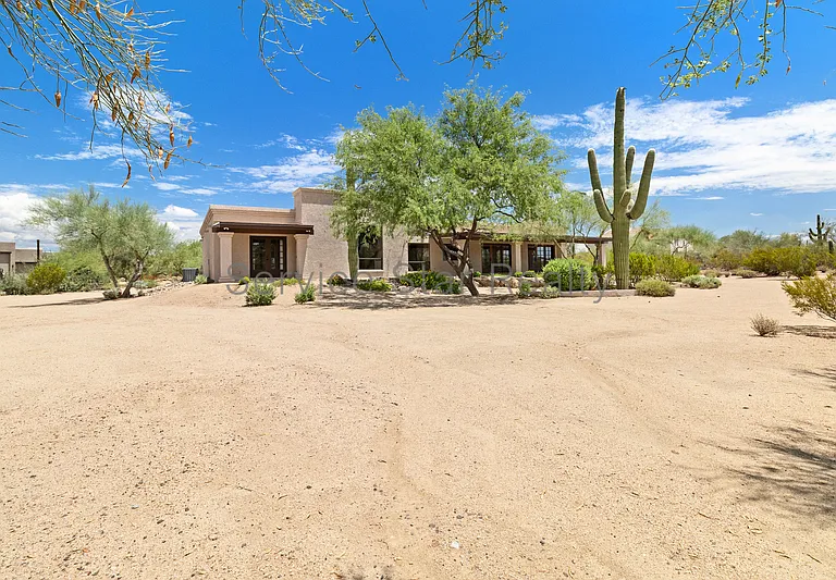 6211 E Saguaro Vista Ct — Photo 2