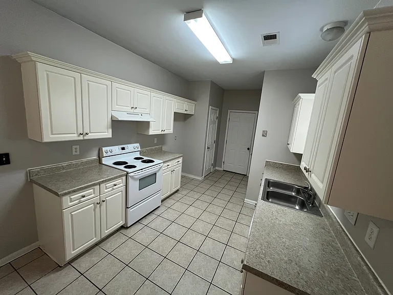 1274 Pebble Creek Cir — Photo 31