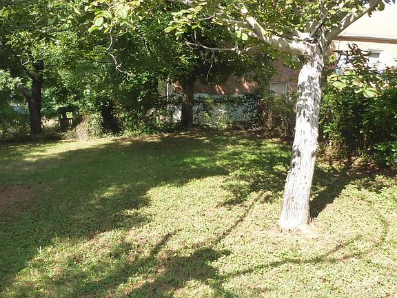 5th image of 1407 Tilden Ave