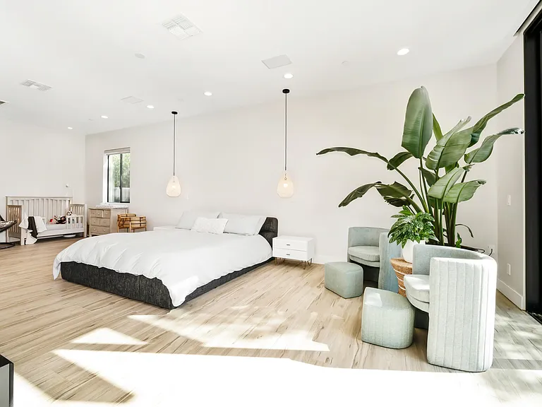 7417 E Paradise Dr — Photo 34