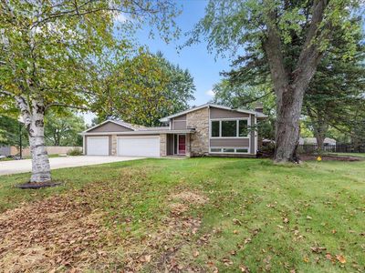 3332 South El Sirroco DRIVE, New Berlin, WI, 53151