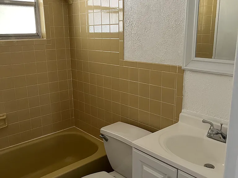 11905 Meadow Dr — Photo 15