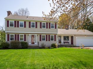 7 Brentwood Dr, Wilbraham, MA 01095