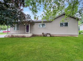 2109 Dutcher St, Flint, MI 48532