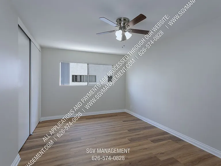 830 Elm Ave — Photo 12