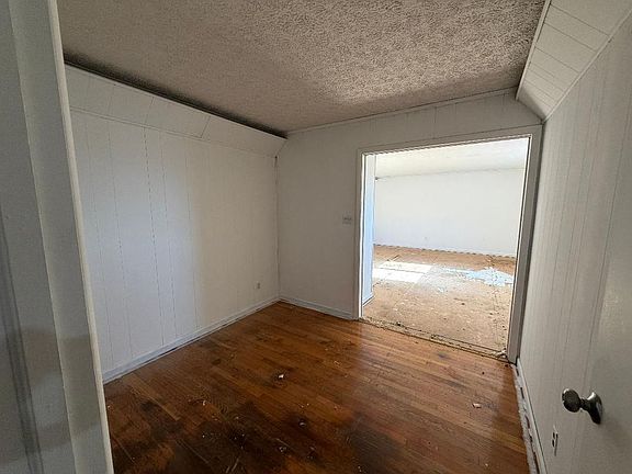 5th image of 155 Flannagan Dr