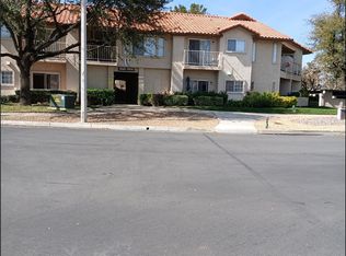 19149 Palo Verde Dr, Apple Valley, CA 92308