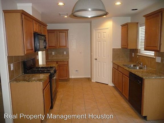 5th image of 14427 Cellini Dr