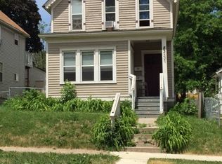 833 3rd St E, Saint Paul, MN 55106