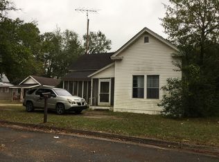 812 W Magnolia St, Fitzgerald, GA 31750
