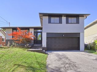 2039 Davebrook Rd, Mississauga, ON L5J3M4