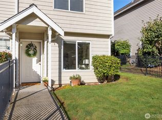 5136 Browns Point Blvd APT D, Tacoma, WA 98422