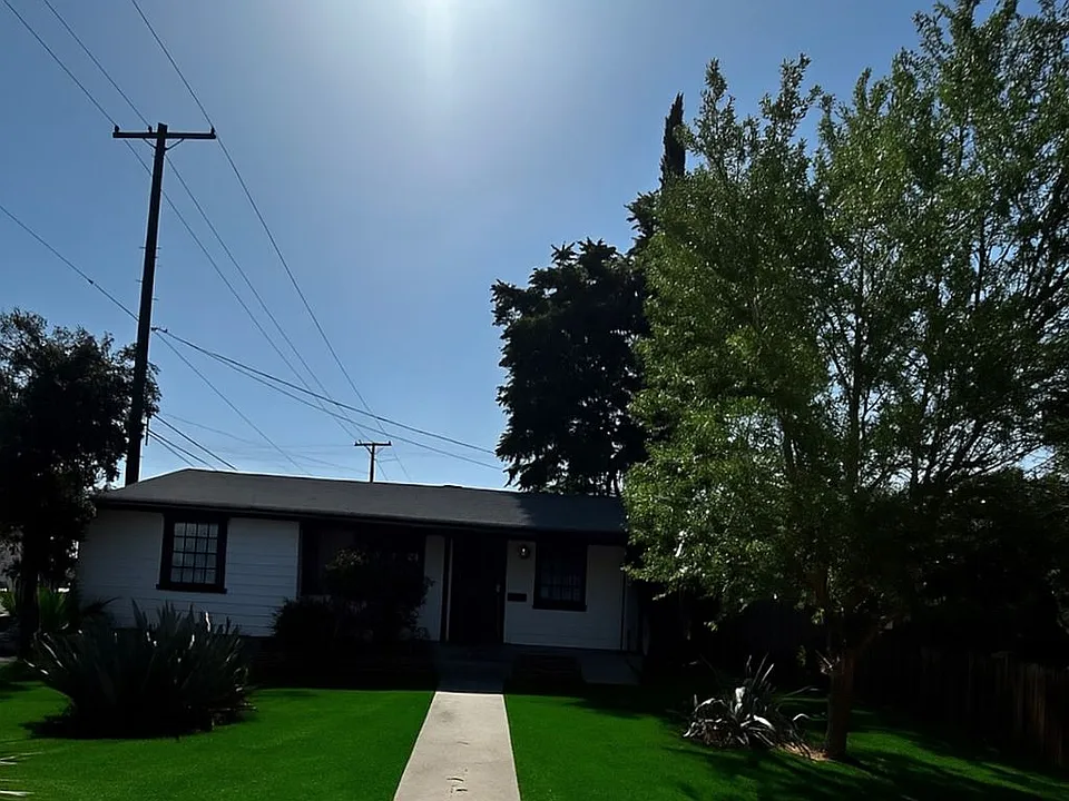 1115 S Washburn Ave