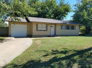 601 N Village Pl #1, Broken Arrow, OK 74012