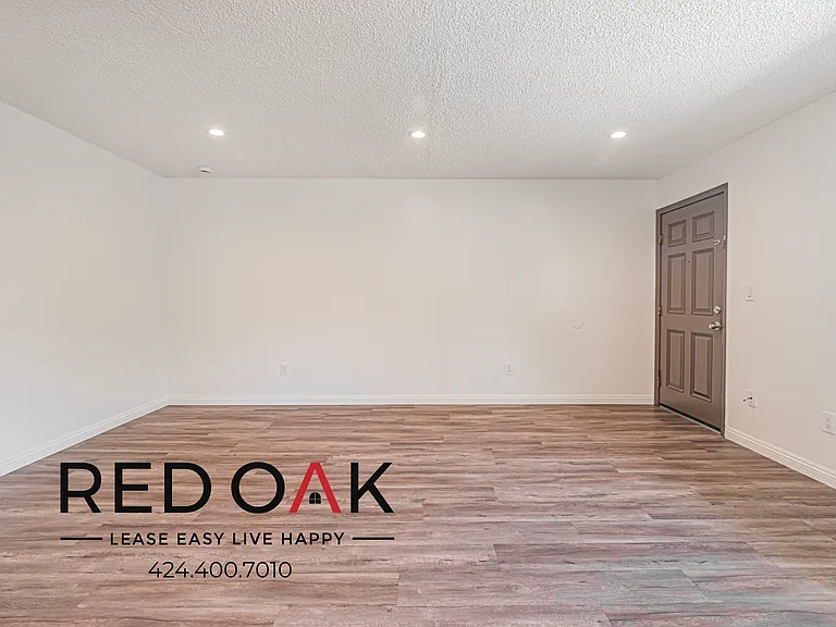 911 Monterey Ave #18 — Photo 8