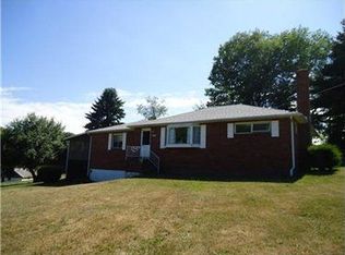 1370 Hooker Rd, Karns City, PA 16041