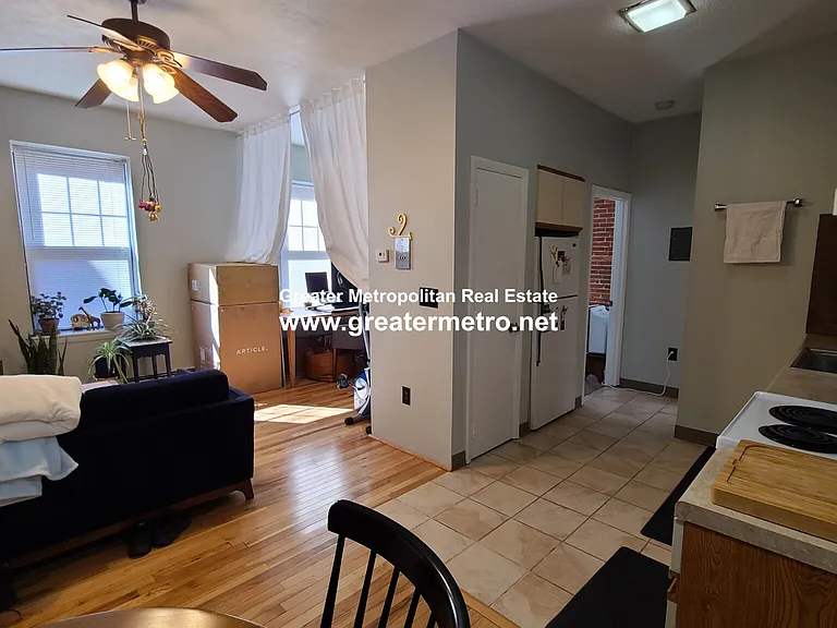 5 Charter St #4 — Photo 1