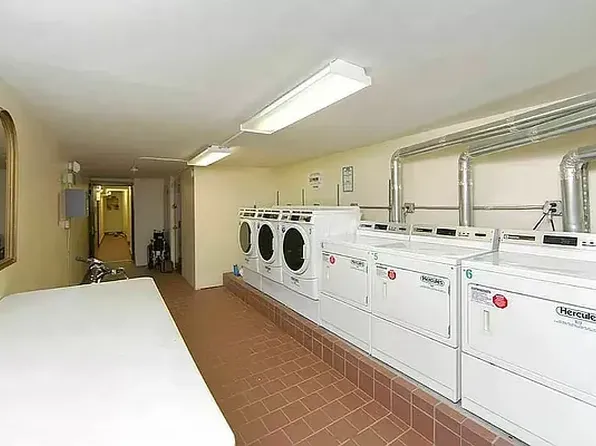 342 East 55th Street 4C image 5 of 5