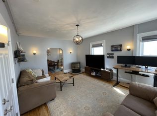 55 Pine St FLOOR 1, Swampscott, MA 01907