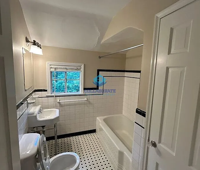 2029 Hallwood Dr — Photo 8