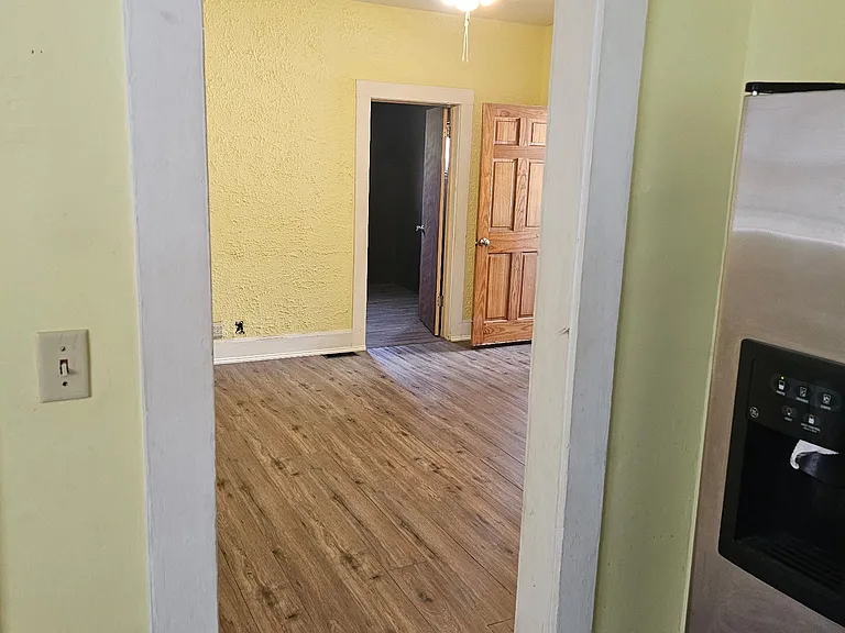 1115 Delaware Ave — Photo 9